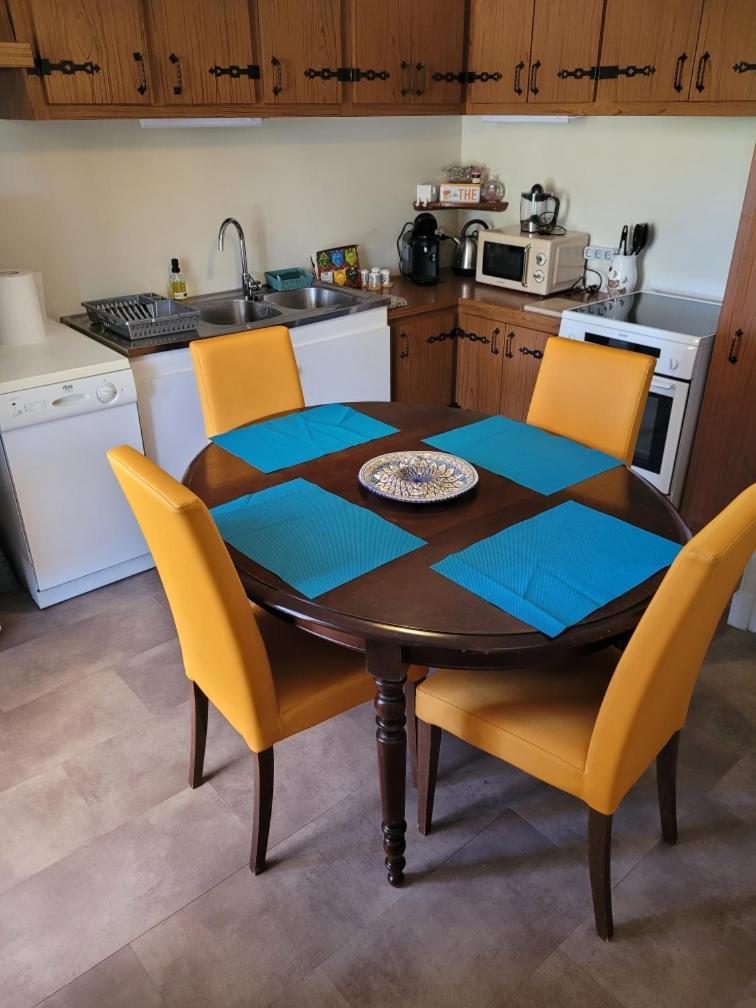 La Salamandre -Appartement Salbris Luaran gambar